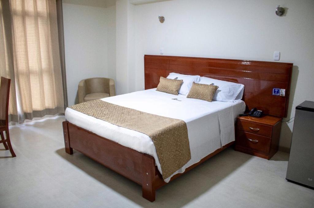 Hotel Americano Jaén Buitenkant foto