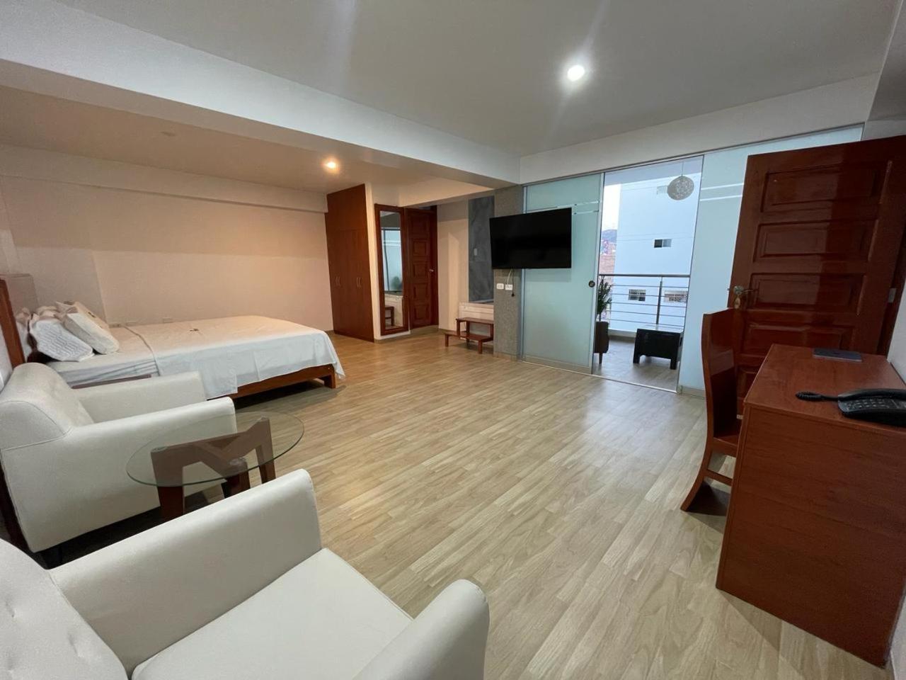 Hotel Americano Jaén Buitenkant foto